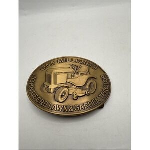 JOHN DEERE 1984 ONE MILLIONTH MODEL 318 LAWN TRACTOR GOLD BELT BUCKLE NIB